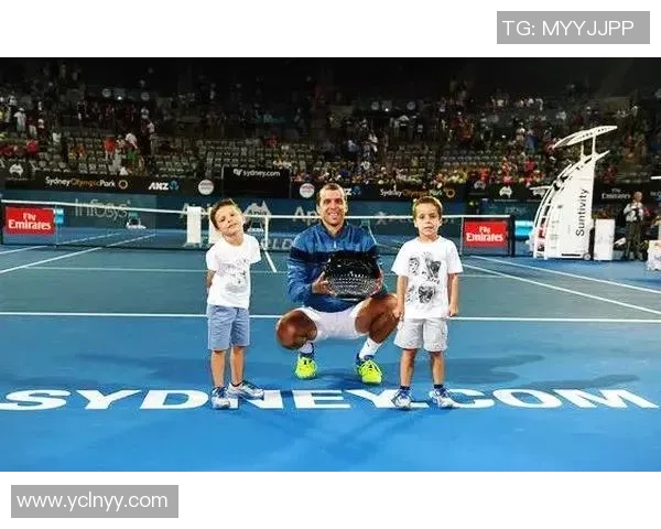 致莫足球球星的一封信：表达我对你非凡才华与坚持不懈的崇敬与敬意